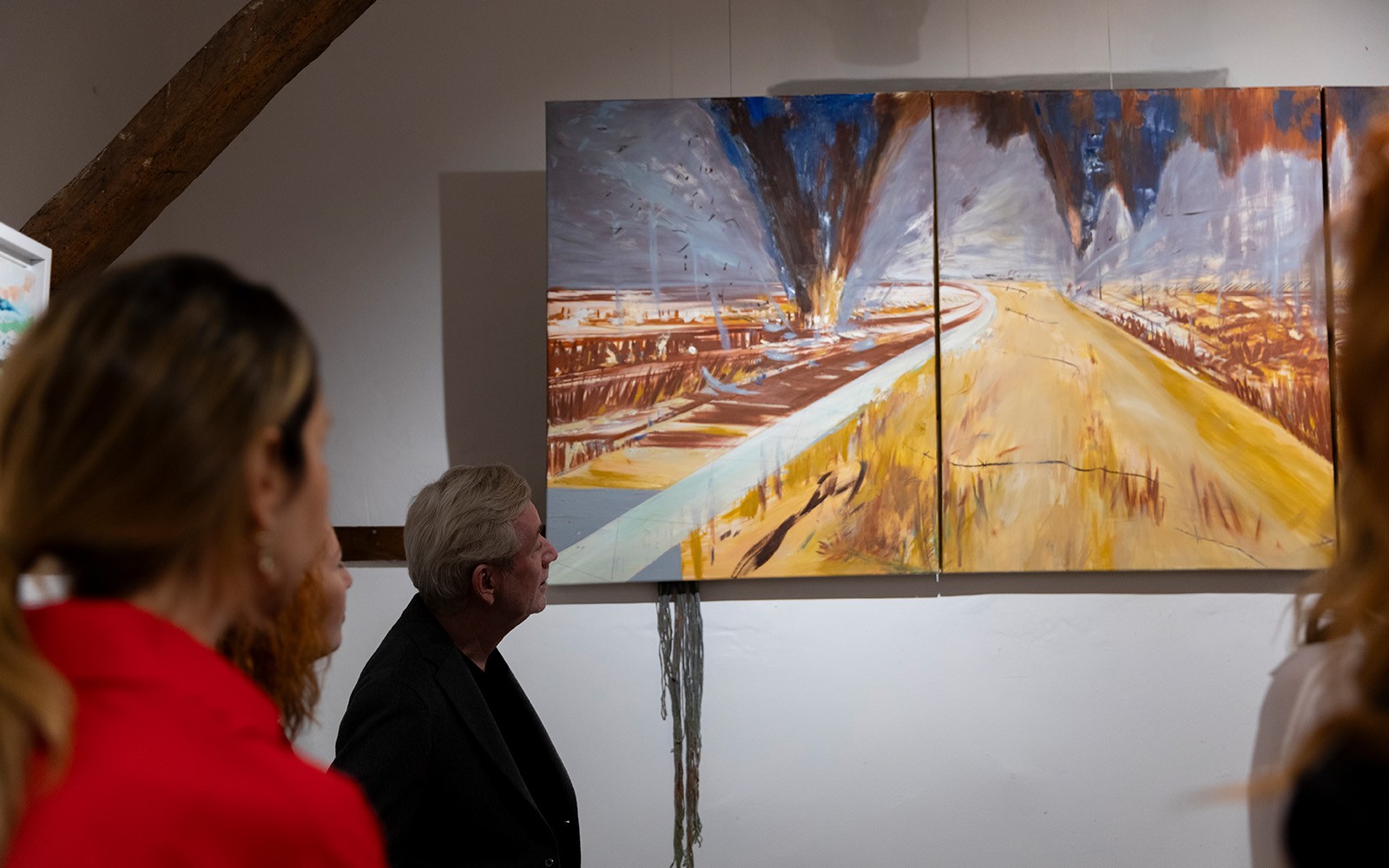 Çağdaş sanat sergisi detayı